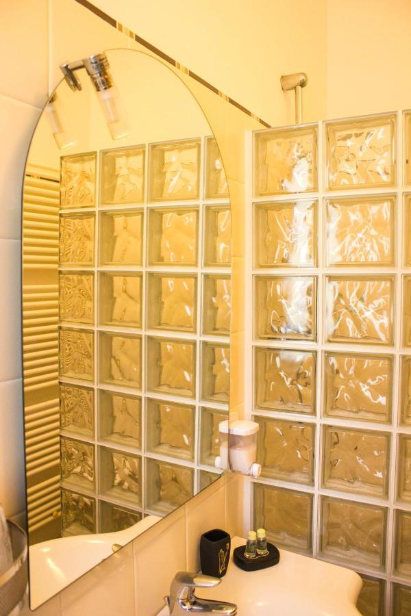 Hotel Valentino Acqui Terme Dış mekan fotoğraf