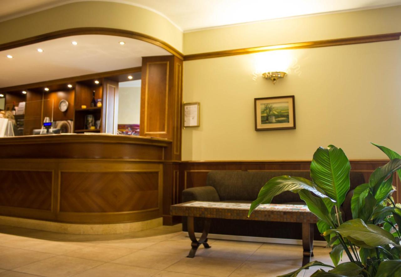 Hotel Valentino Acqui Terme Dış mekan fotoğraf