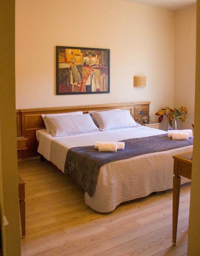 Hotel Valentino Acqui Terme Dış mekan fotoğraf