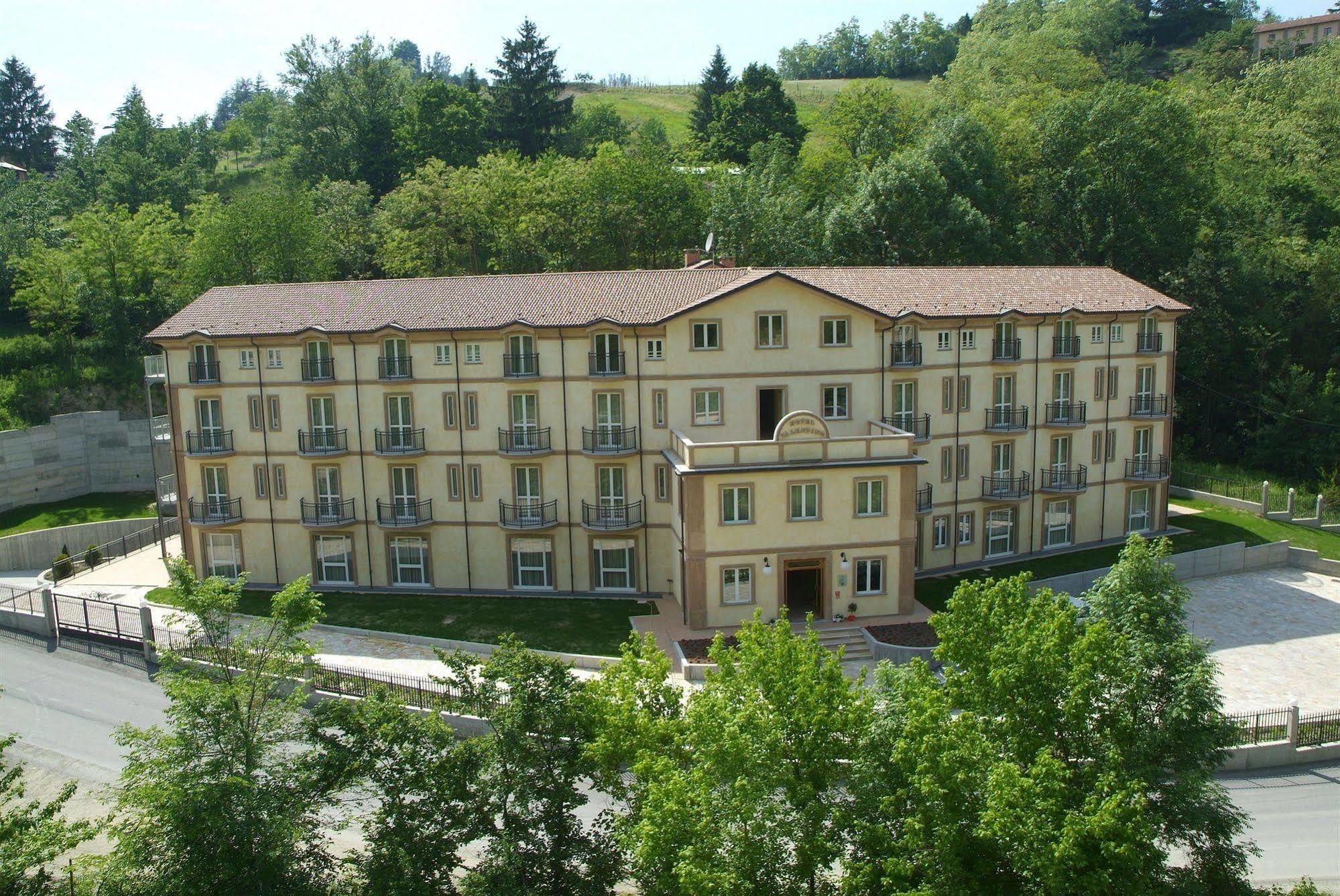 Hotel Valentino Acqui Terme Dış mekan fotoğraf