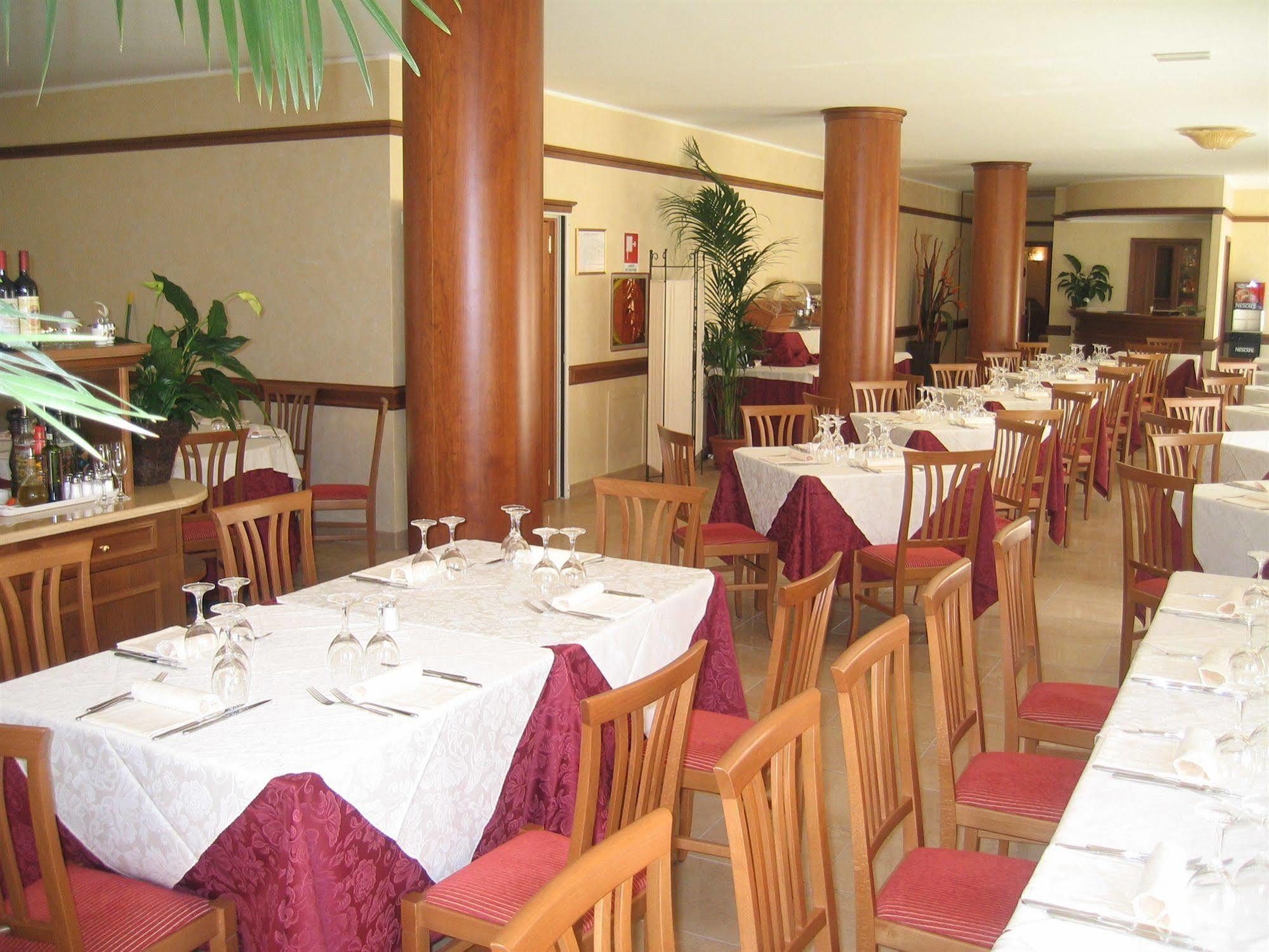 Hotel Valentino Acqui Terme Dış mekan fotoğraf